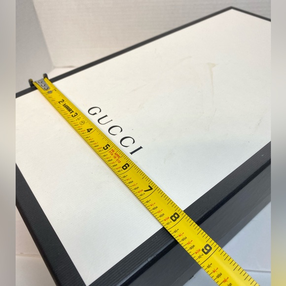 Gucci Original Box. - Picture 5 of 8